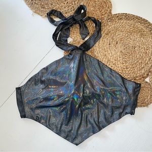 Superdown Women’s Fatima Holographic Halter Crop Top Metallic Gray Bandana Style